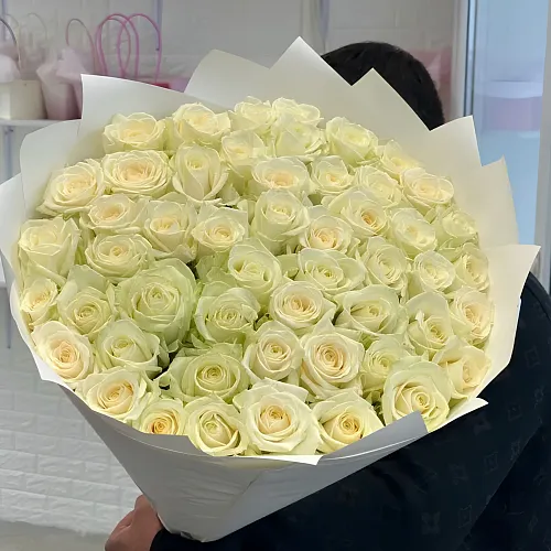Белая роза 51 шт