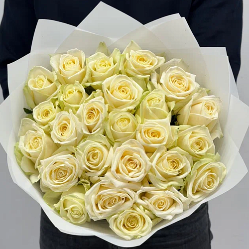 Белая роза 25 шт